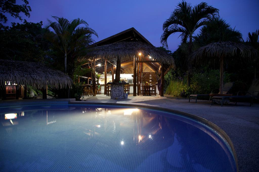 Hotel Suizo Loco Lodge & Resort Cahuita Εξωτερικό φωτογραφία