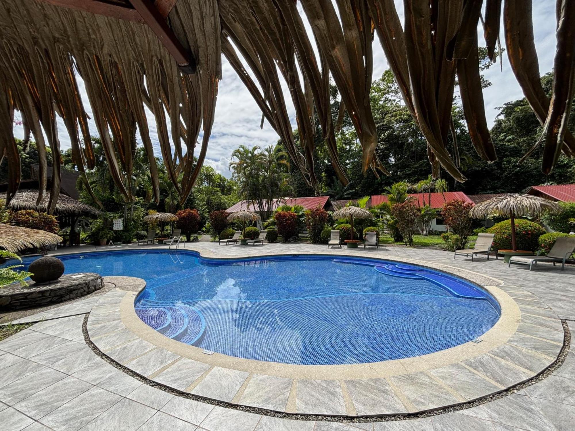 Hotel Suizo Loco Lodge & Resort Cahuita Εξωτερικό φωτογραφία