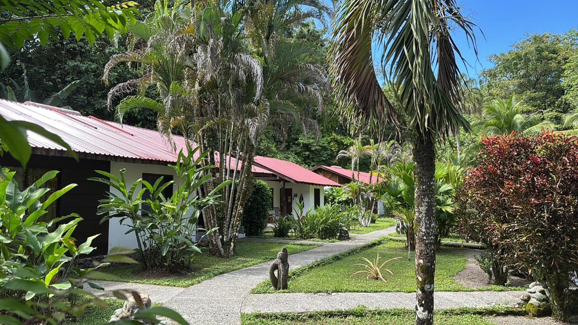 Hotel Suizo Loco Lodge & Resort Cahuita Εξωτερικό φωτογραφία