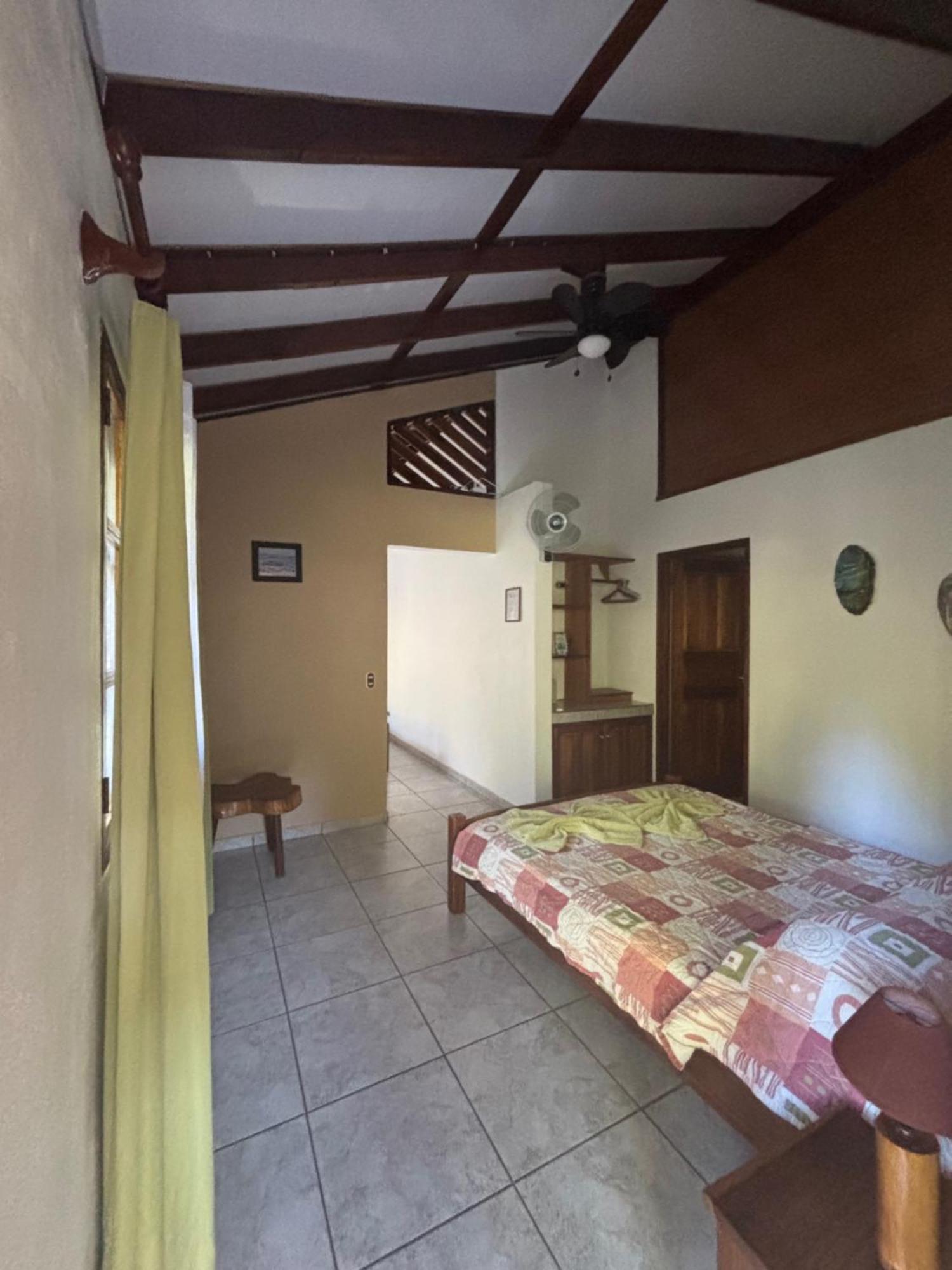 Hotel Suizo Loco Lodge & Resort Cahuita Εξωτερικό φωτογραφία