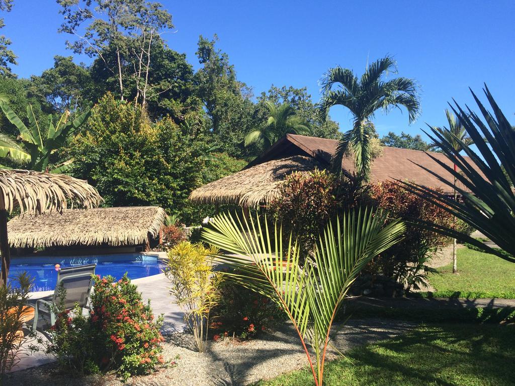 Hotel Suizo Loco Lodge & Resort Cahuita Εξωτερικό φωτογραφία