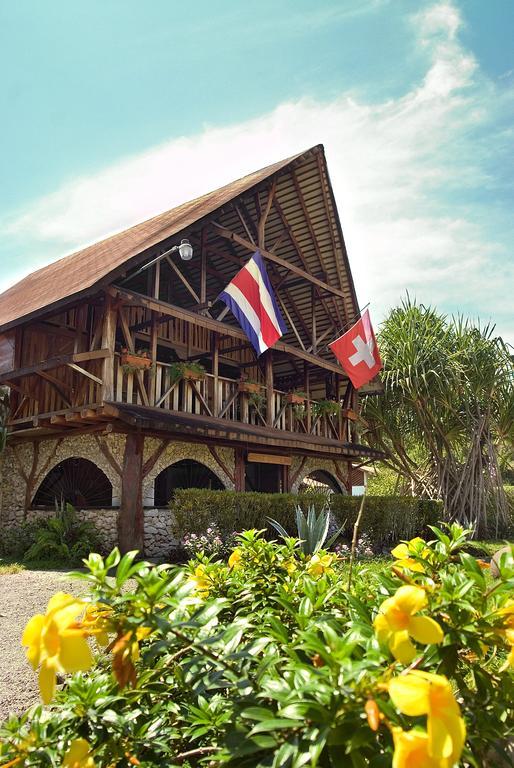 Hotel Suizo Loco Lodge & Resort Cahuita Εξωτερικό φωτογραφία